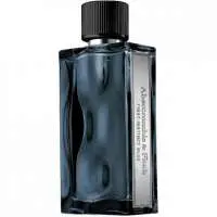 Abercrombie & Fitch First Instinct Blue Man, Compliment Magnet Abercrombie & Fitch Perfume with Apple Fragrance of The Year