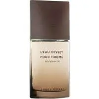 Issey Miyake L'Eau d'Issey pour Homme Wood & Wood, Luxurious Issey Miyake Perfume with Grapefruit Fragrance of The Year