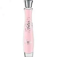 Naomi Campbell Naomi, Compliment Magnet Naomi Campbell Perfume with Guava Fragrance of The Year